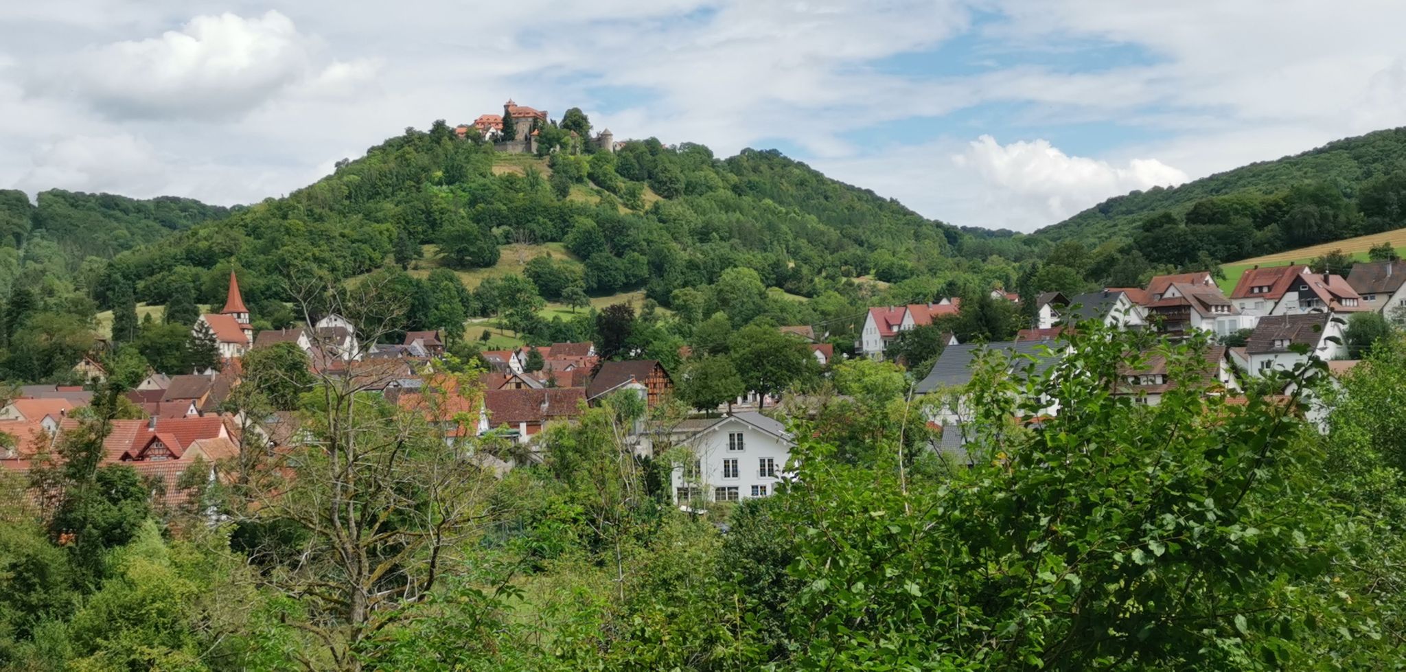Kocher Stetten mit Burg
