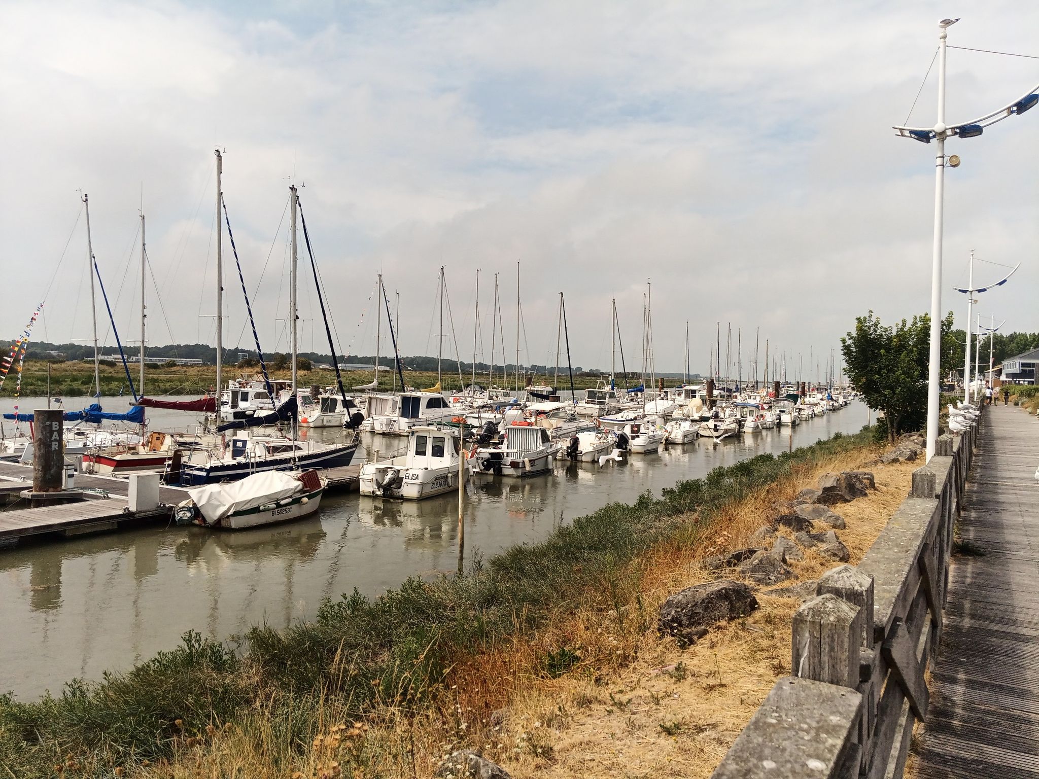 petit port très jolie