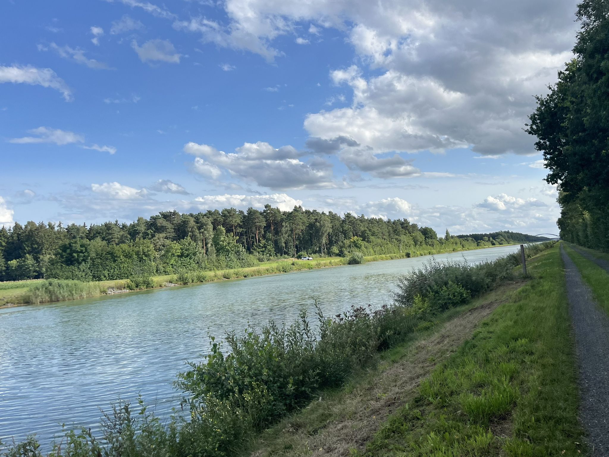 Erstmal am ESK lang, türkisfarbenes Wasser bis Stüde