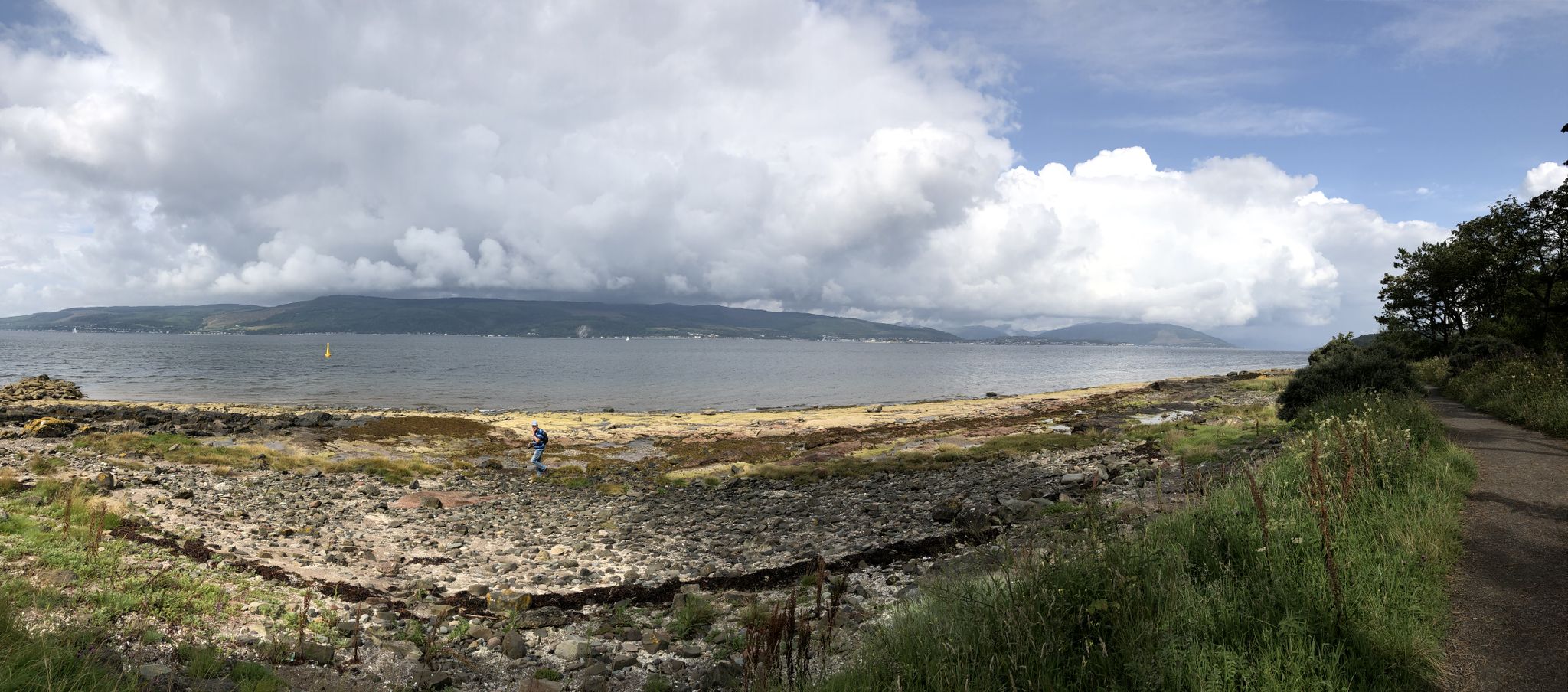 Views over to the Cowal peninsula dominate this stretch