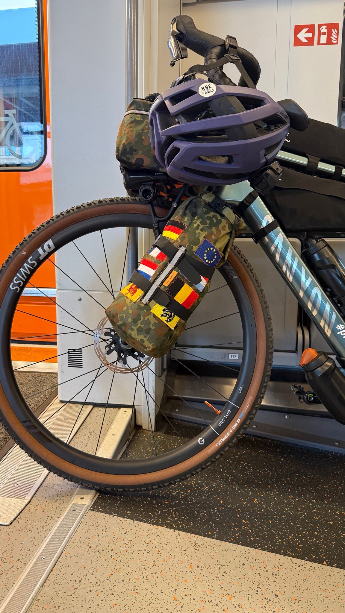 rennrad basso viper – Grundtner Reifenregal für 12 Reifen NICHE Lens:LDN-GRN
