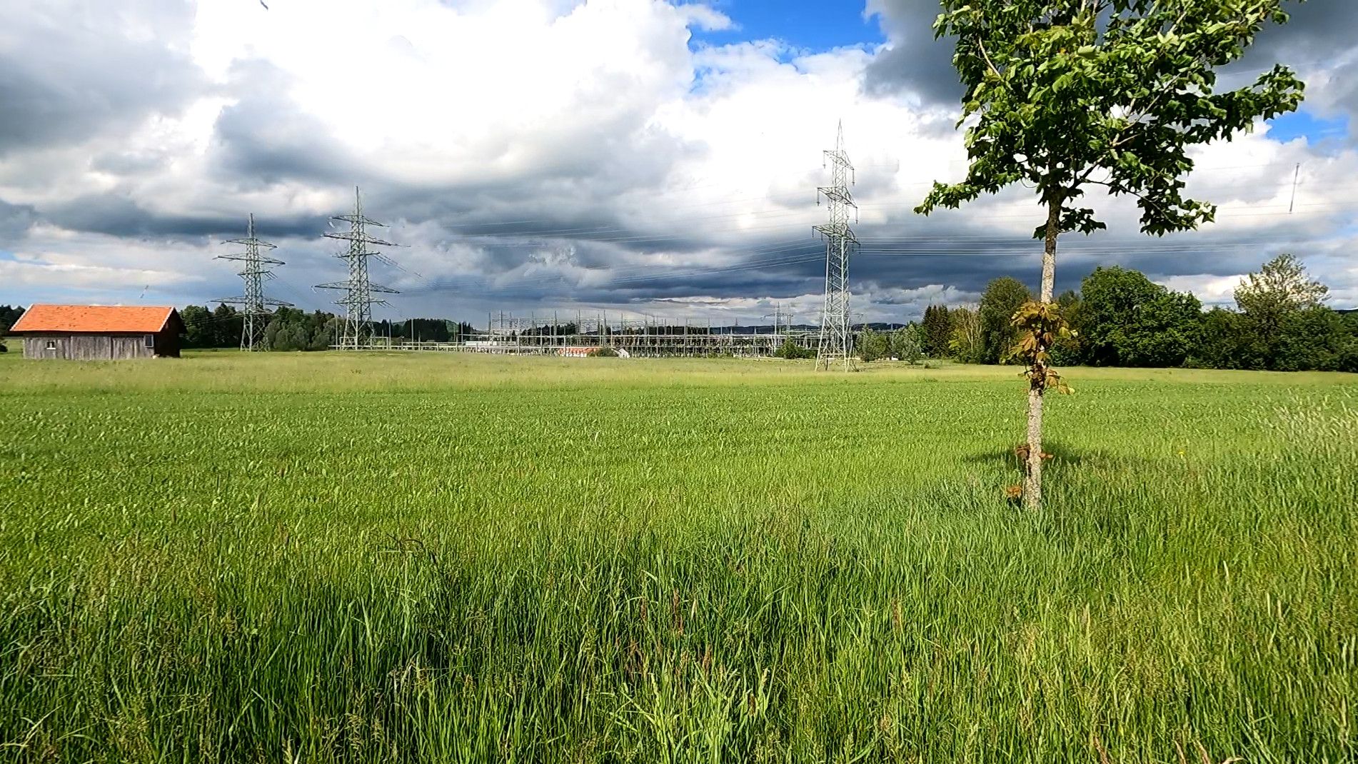 Ich habe mal einen Antrag für eine große Ladestation mit Pausenplatz gestellt. Bin aber gescheitert.