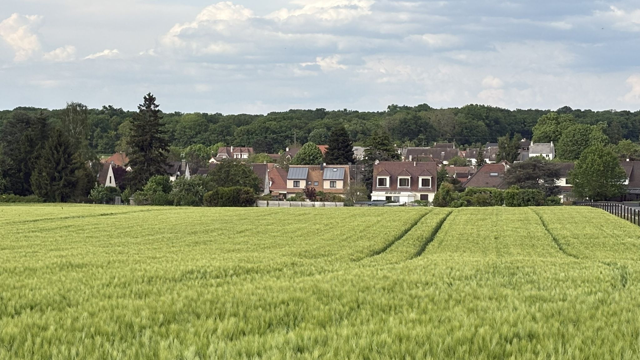 Le village de Chaumontel