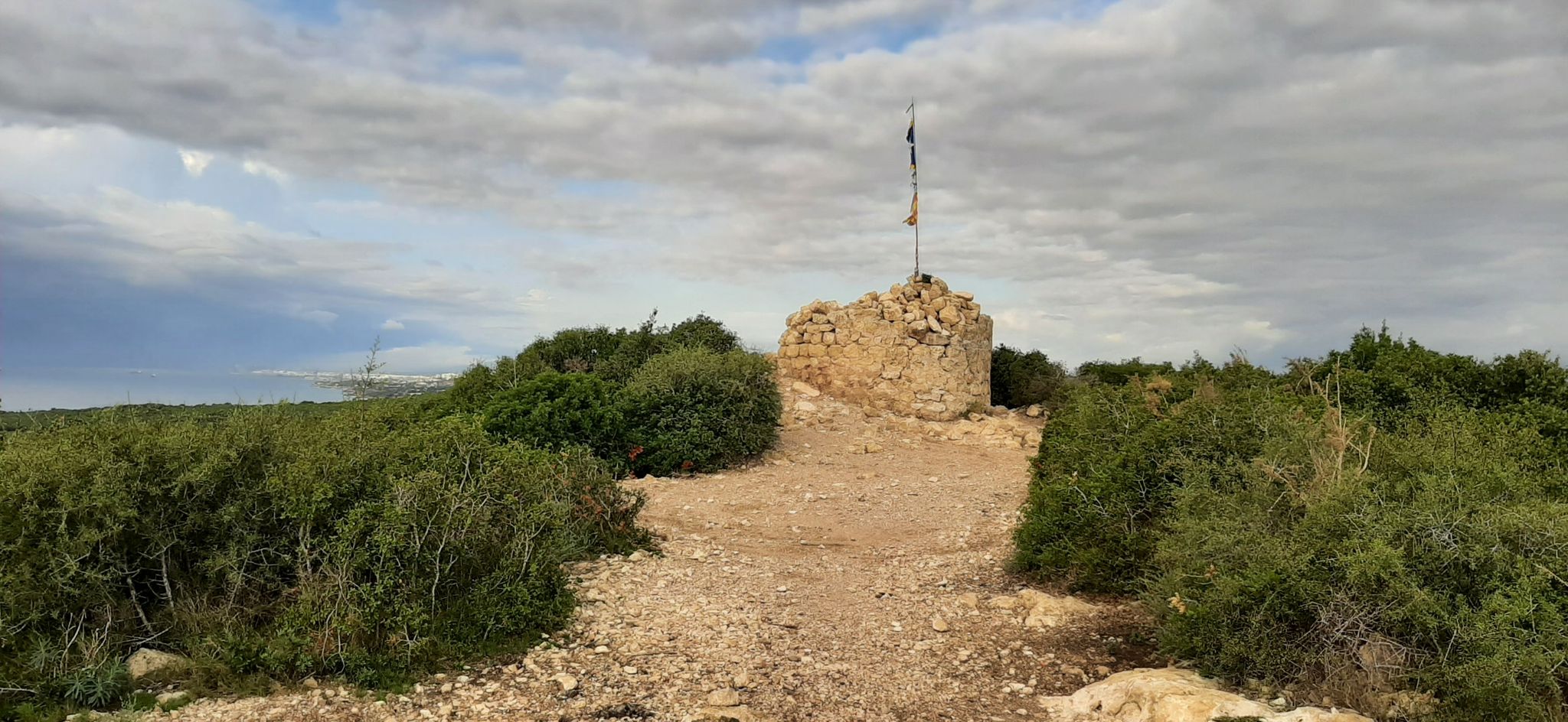 Tour Sant Simplici 111m.