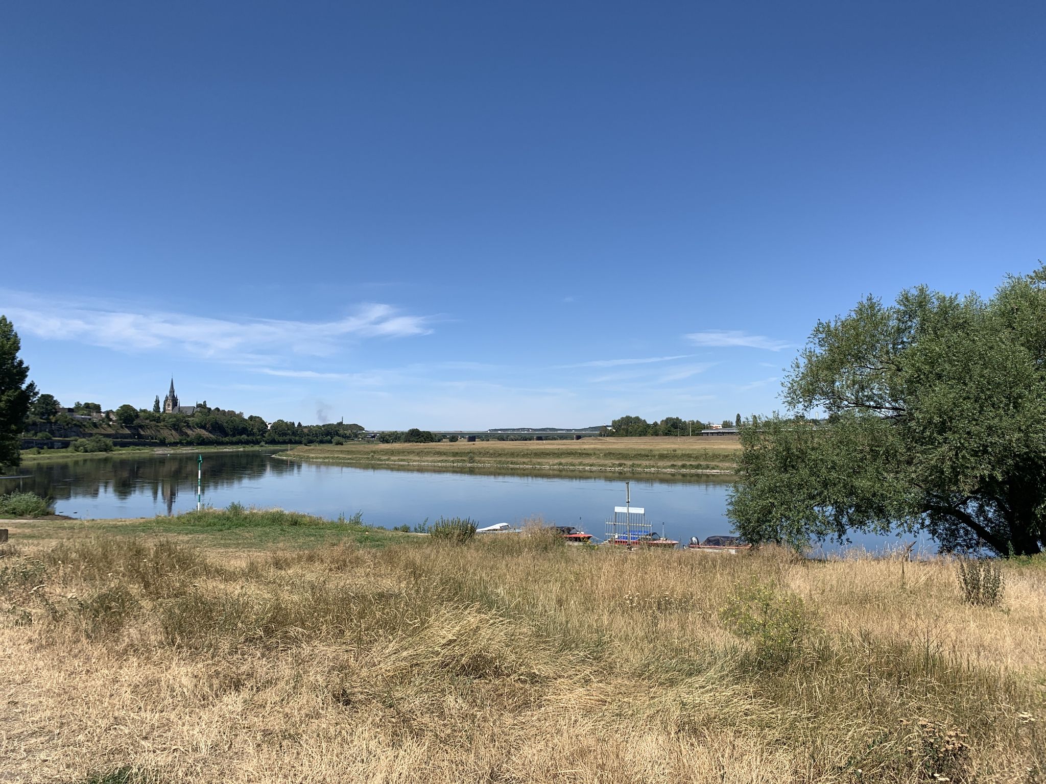 Der erste Blick auf die Elbe