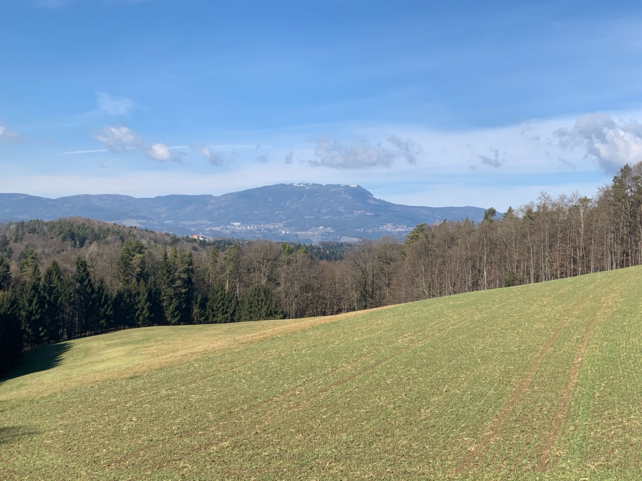 Blick von der Bergstraße zum Schöckl