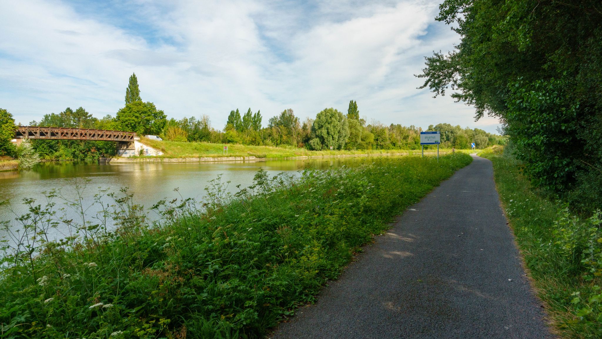 Canal de l'Aire.