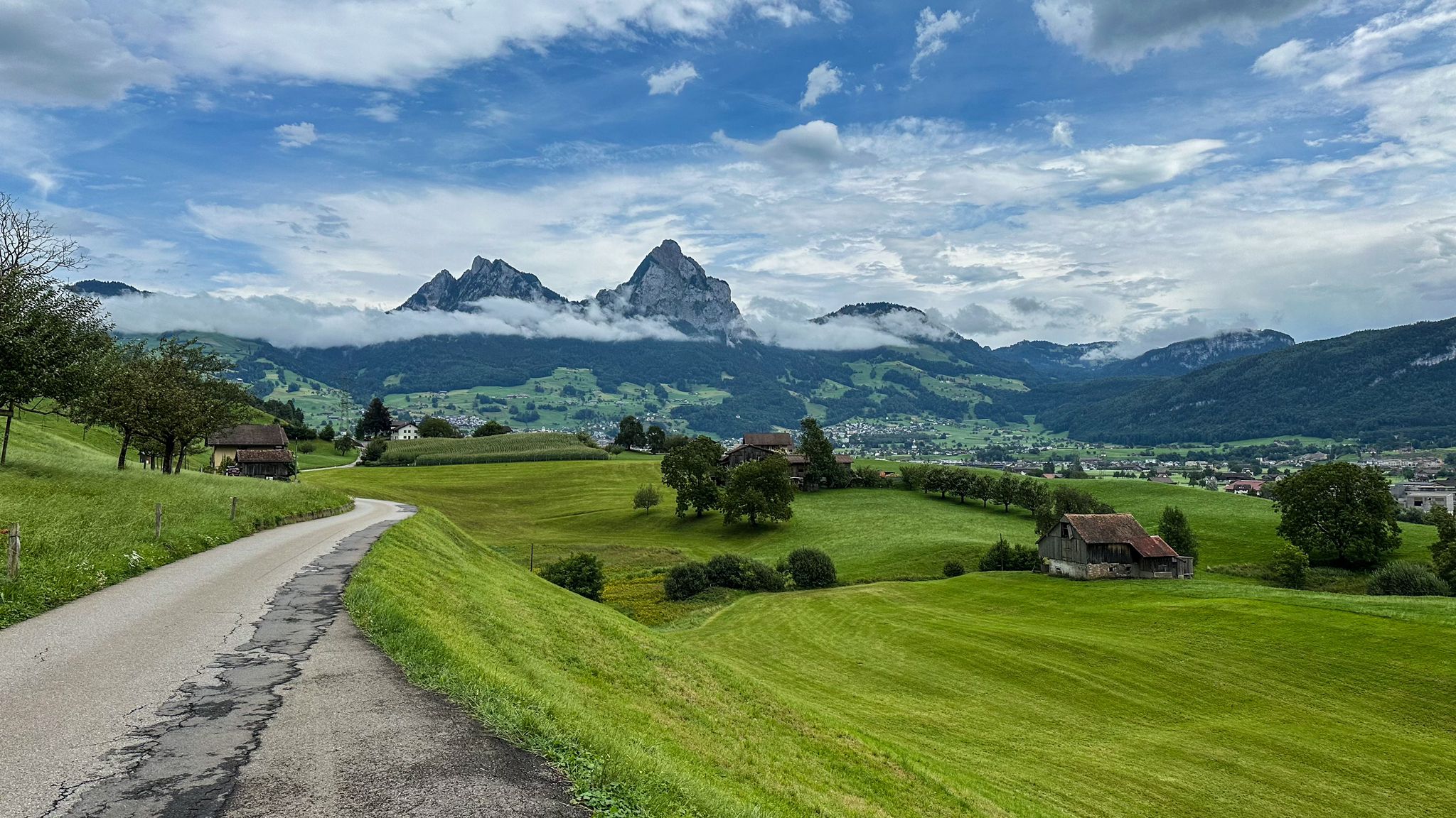 ...trocken Richtung Seewen und die Mythen schön im Blickfeld😍...