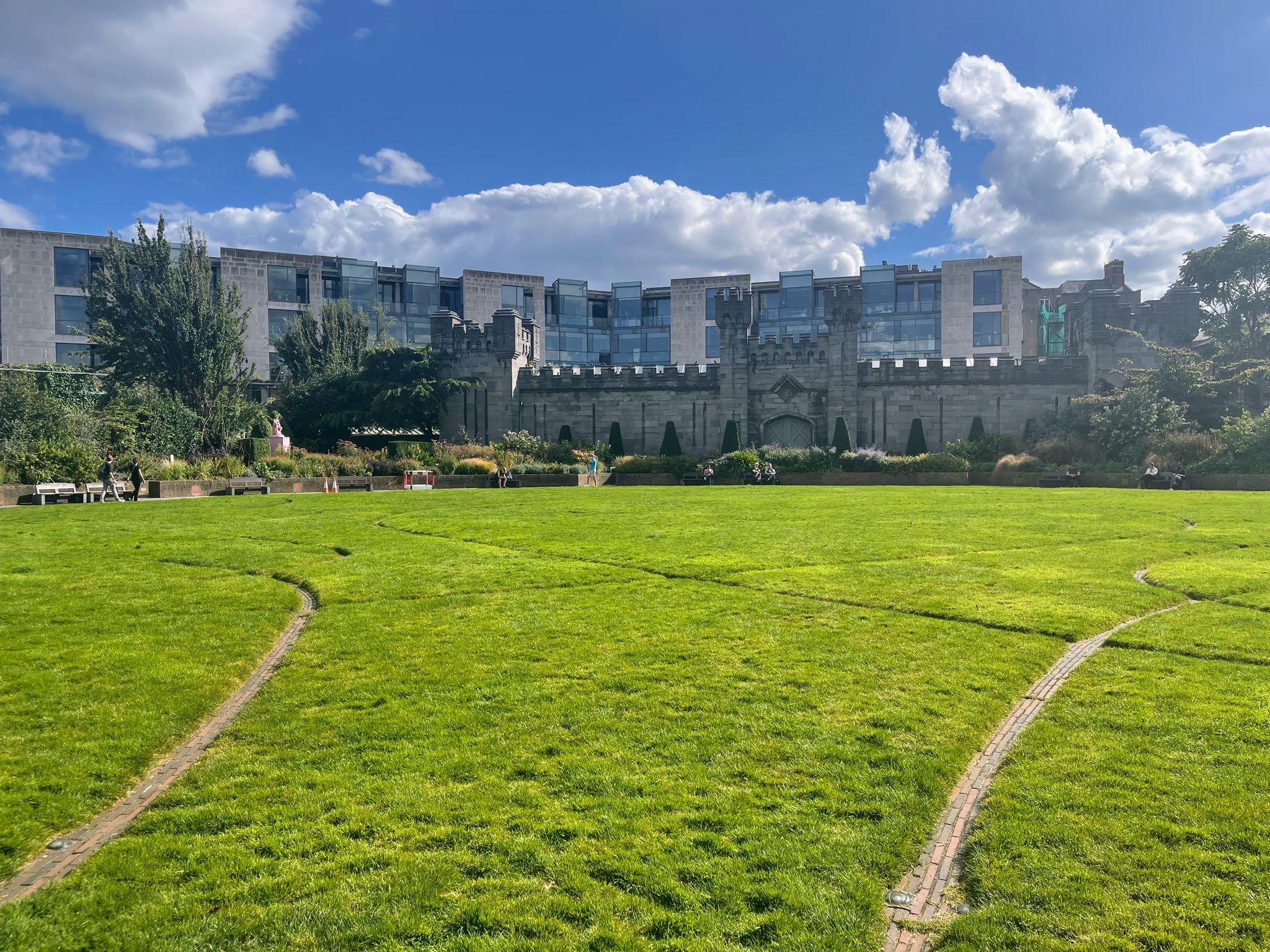 Dubh Linn Garden/Chester Beatty Bibliothek