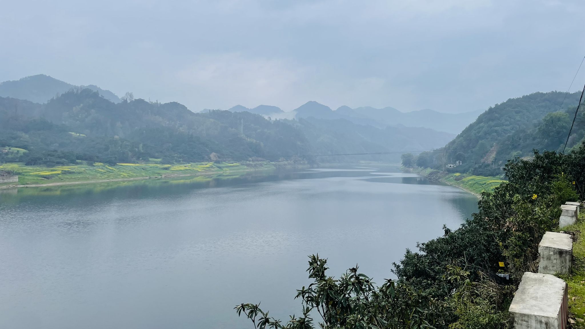 Along the Xi'An River in Anhui, near Huizhou