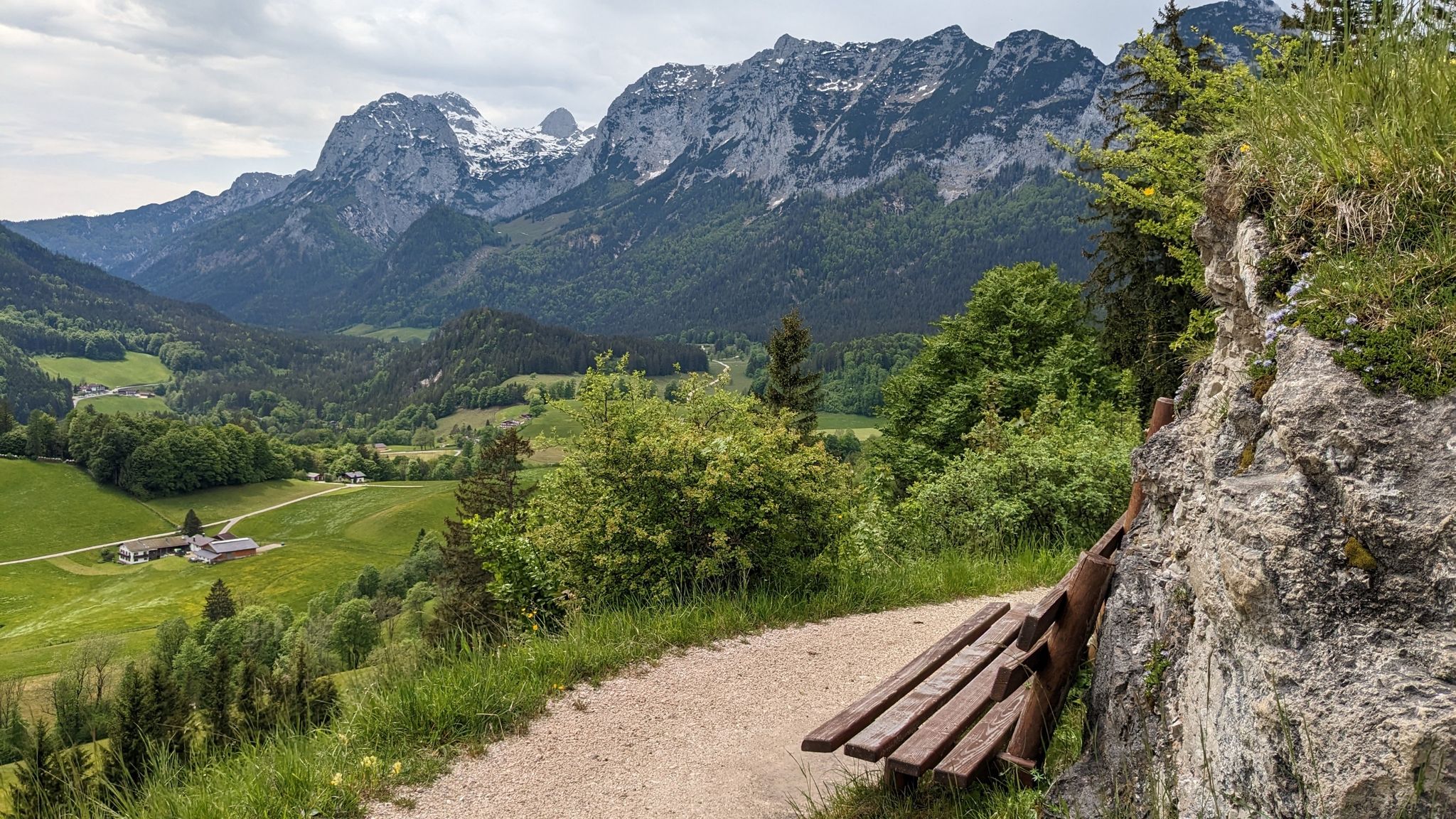 Soleleitungsweg mit Blick zur Reiteralpe