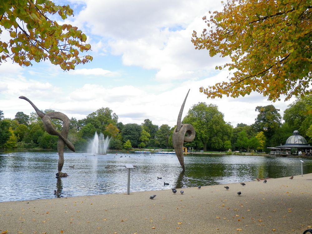 Victoria Park and Pavilion Cafe