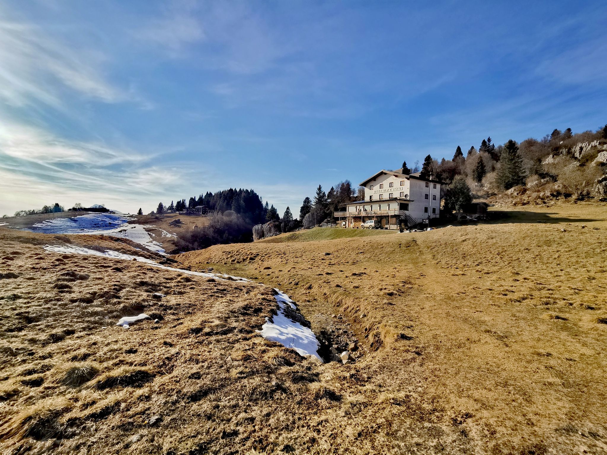 Rifugio Casari.