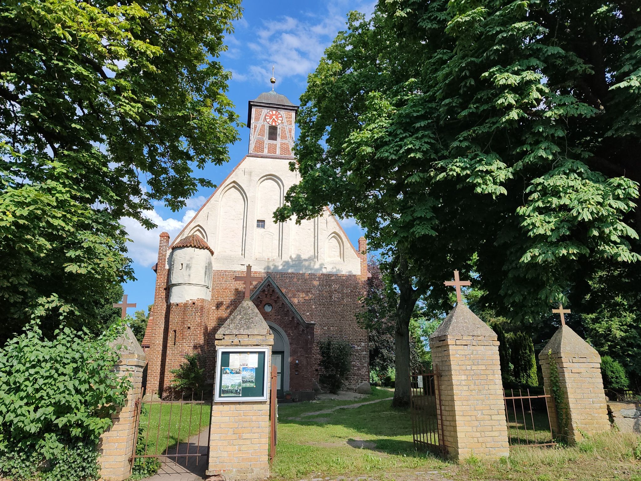 Kirche Samtens....