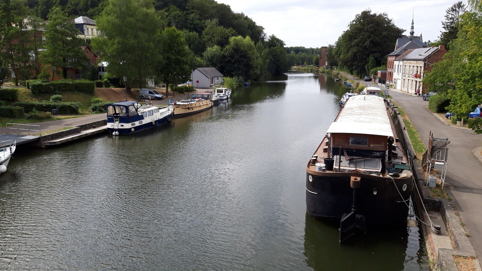 Samber vanop de brug in Lobbes