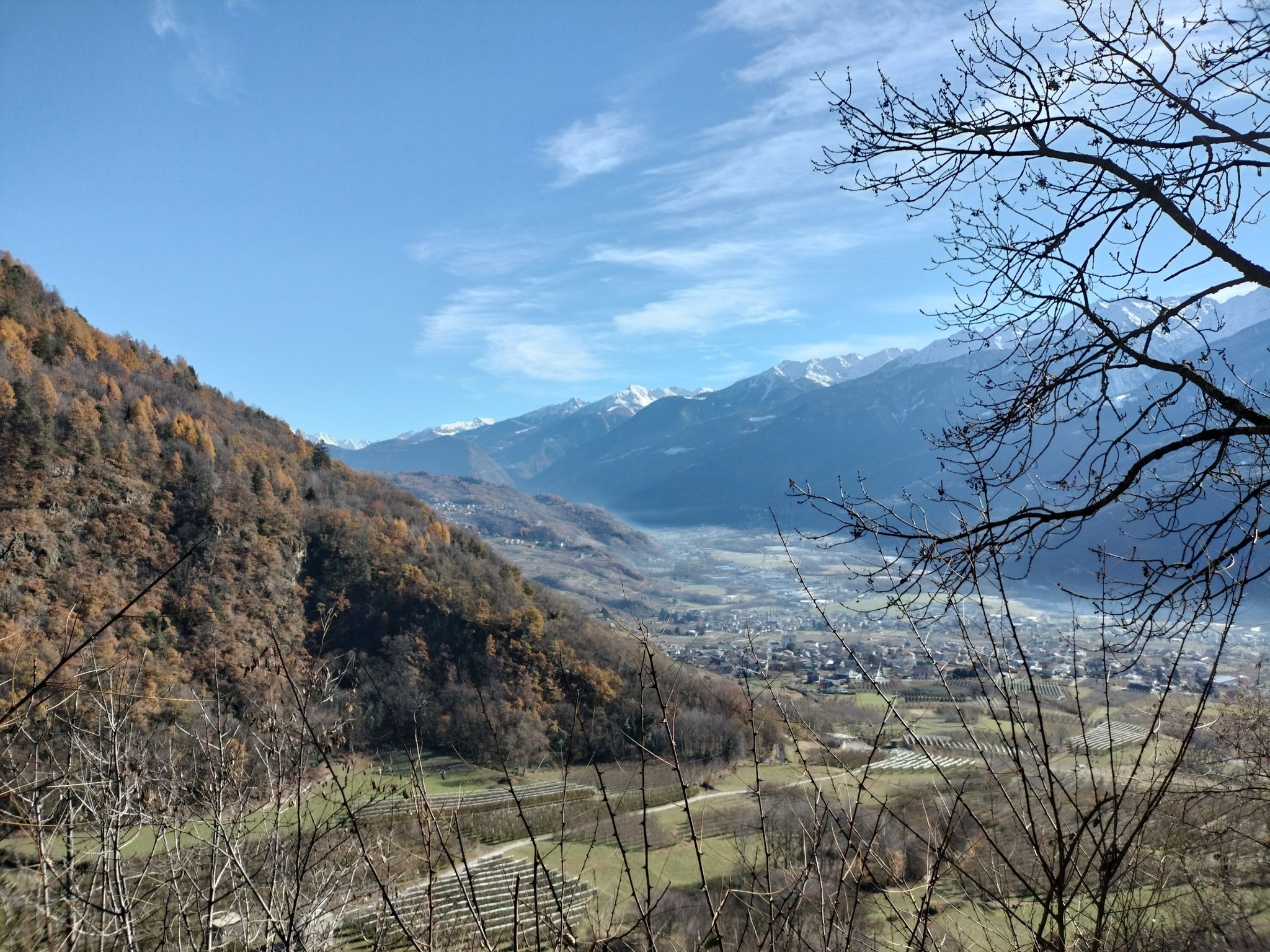 Panorama dal belvedere verso valle.