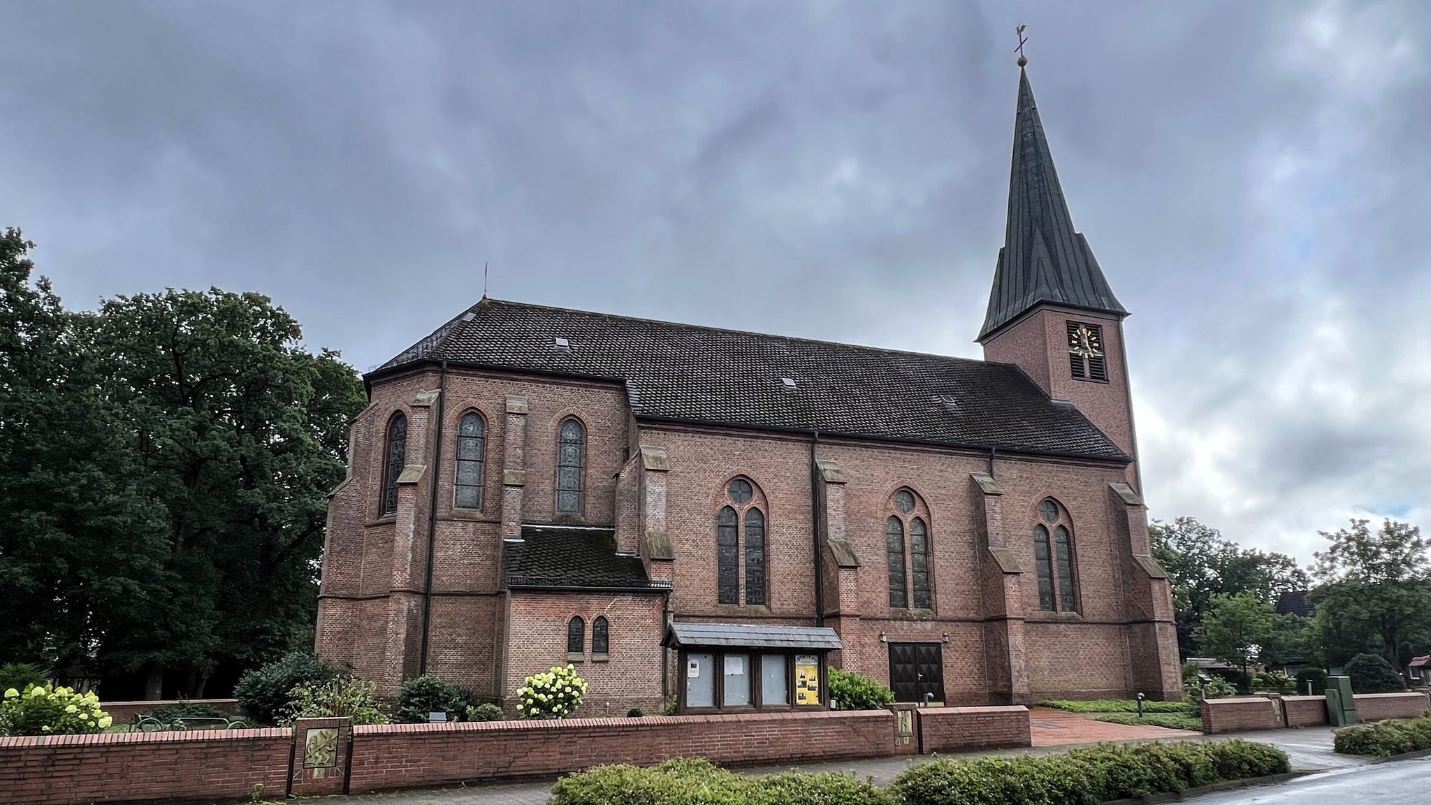 St.-Nikolaus-Kirche in Vrees