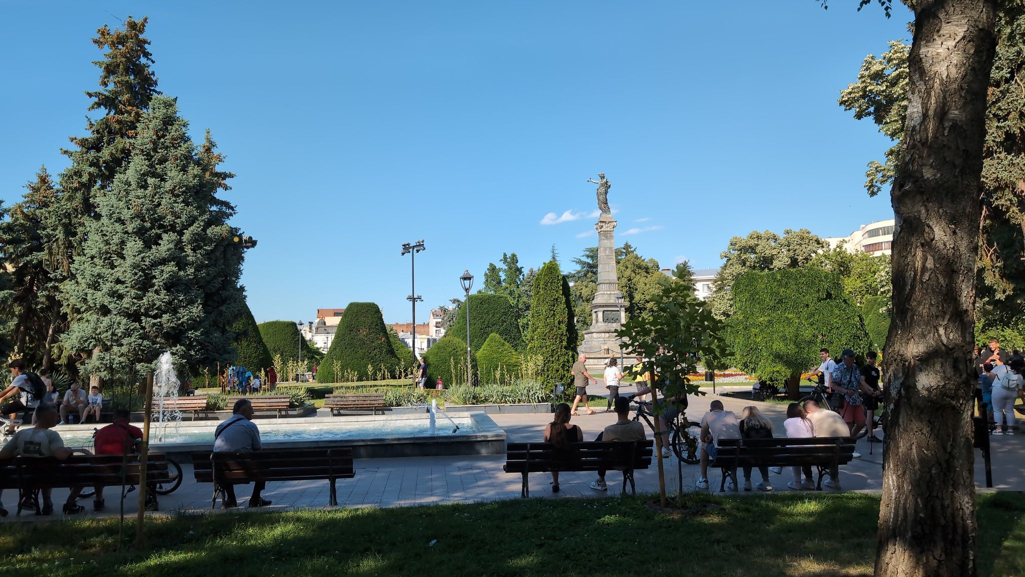 Platz des Friedens - früher türkischer Friedhof