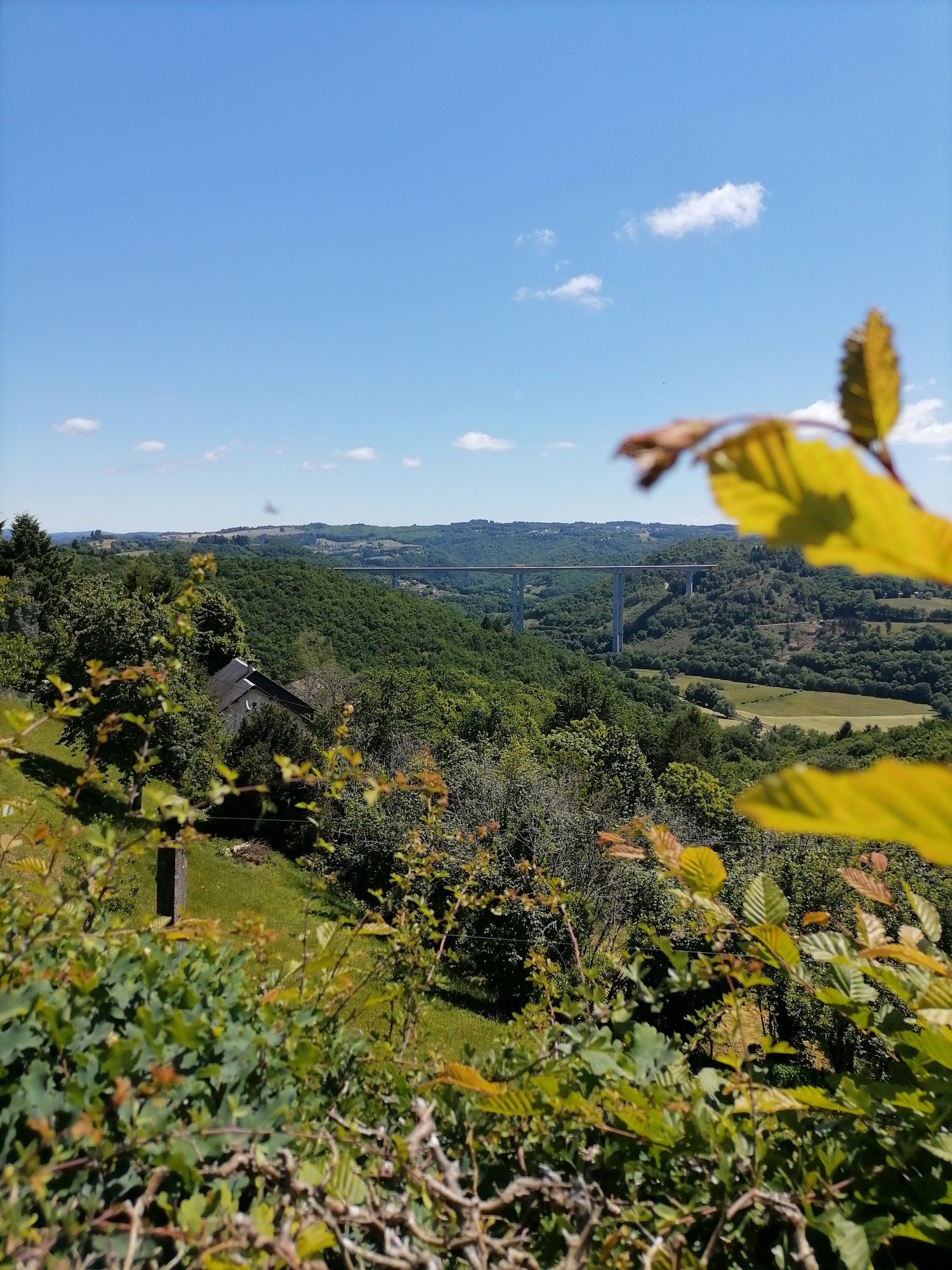 de l'autre côté