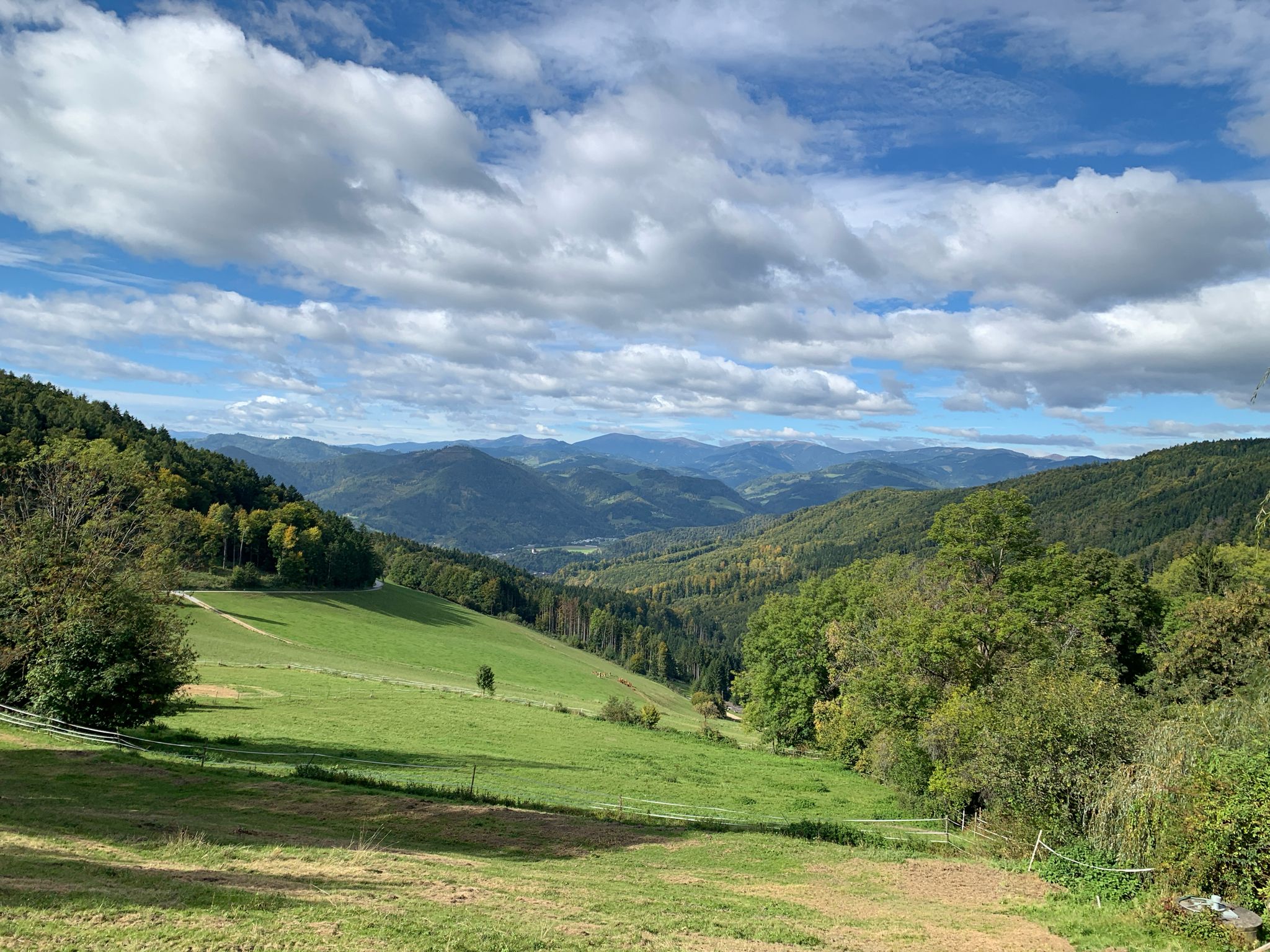 Blick nach Peggau und zu den Hügeln rund um Übelbach
