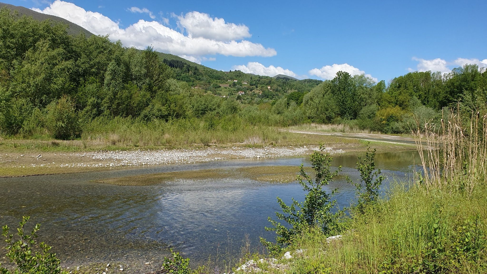 auch im weiteren Verlauf ist sonst mehr Wasser aufgestaut